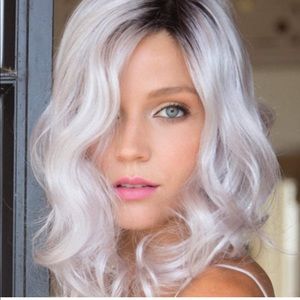 Black and silver/gray gradient wig